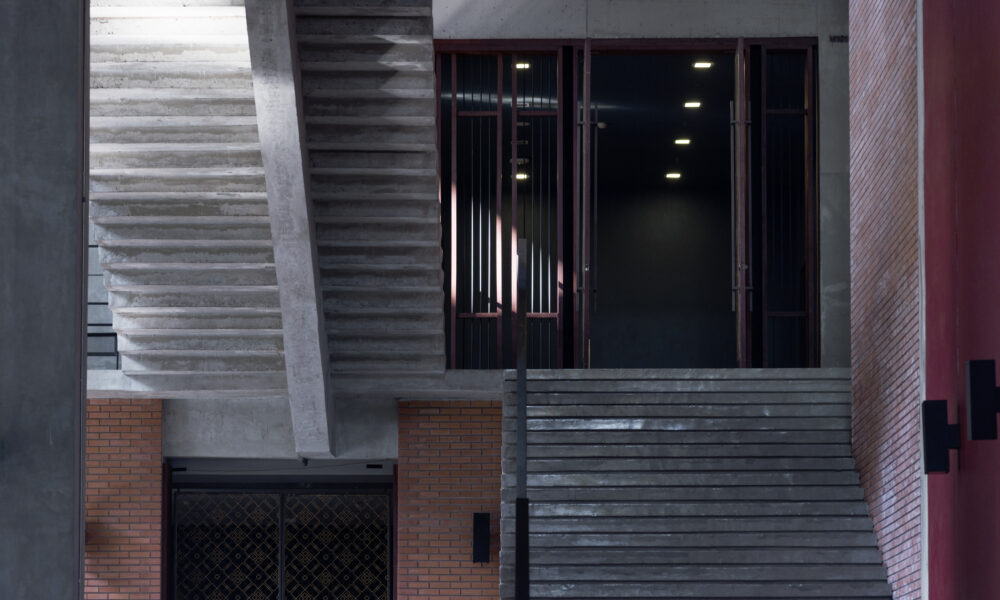 Incorporating Modern Materials into Repurposed Spaces - Lifebru