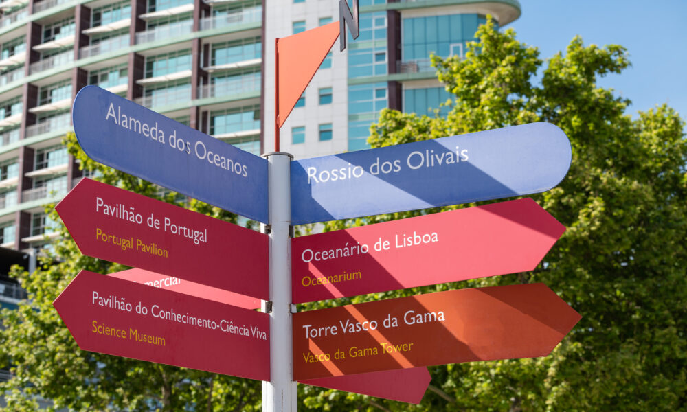 How to Integrate Architectural Signage Into a Building’s Design - Lifebru