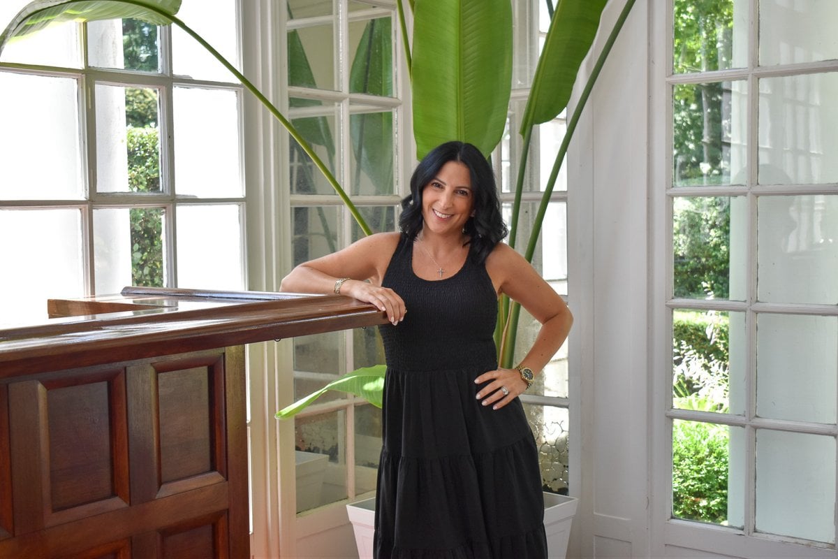 Heather Spadaro’s Refreshing Approach to Makeup Education: Breaking Beauty Rules and Keeping It Real
